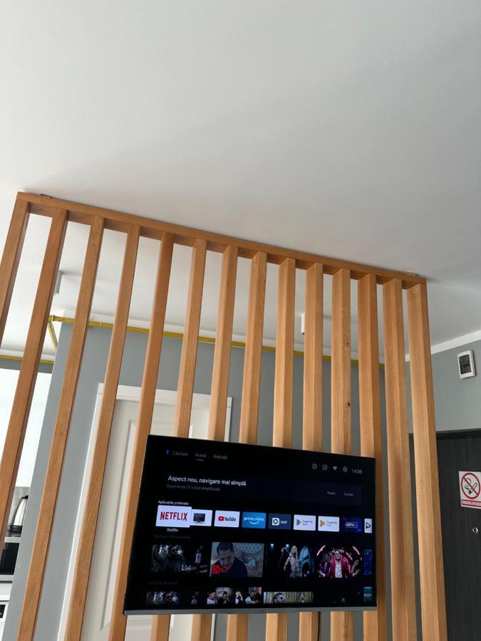 Studio Home Onesti Bagian luar foto